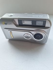 DigiCam digital camera