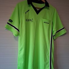 Referees Jersey. Official Mens Oneills Referees Jersey. LGFA GAA Referee Wear. Collect In Dublin Or Receive Via Post.