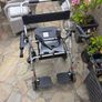 wheel chair/walker Image 4