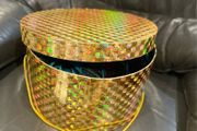 Hat box metallic gold.