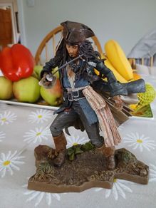 Jack Sparrow 2007 NECA,wigh stand hat and sword