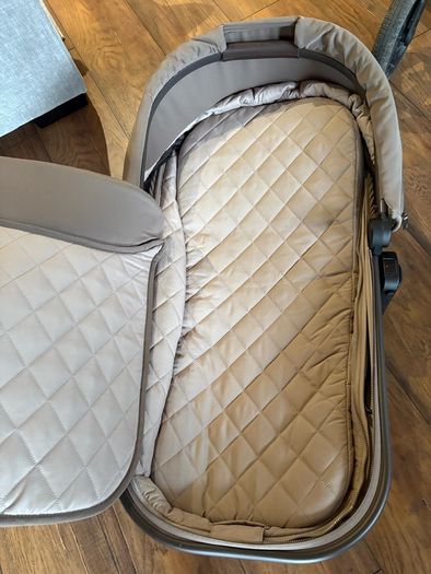 Venicci upline 2 pram for sale