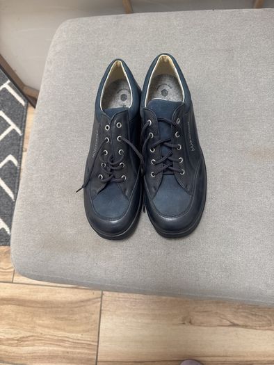 Ladies Trainers