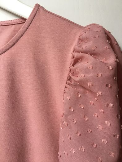 Ladies top, size10
