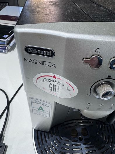 DeLonghi Magnifica Caffee Machine