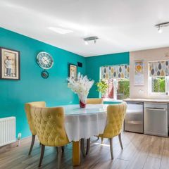 Kitchen table and chairs - Full set