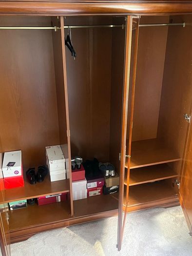 wardrobe