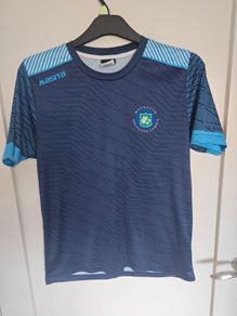 School T- shirt Size M