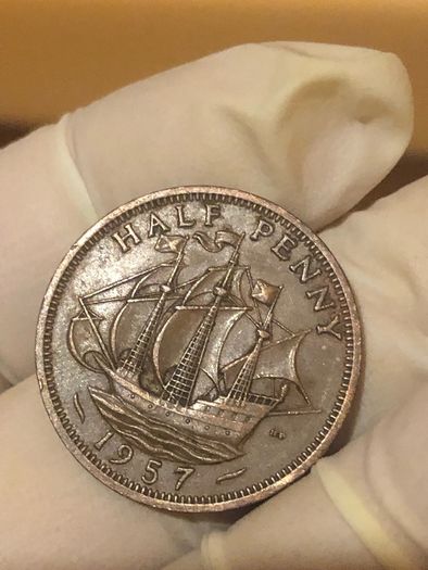 Elizabeth Halfpenny  x28 Pictures of each coin