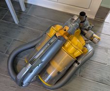 Dyson DC 11