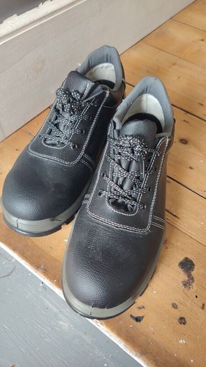 Men safty shoes