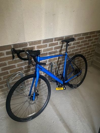 Canondale Road Bike Synapse Racer. 58 frame.