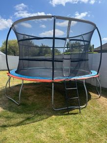 Trampoline