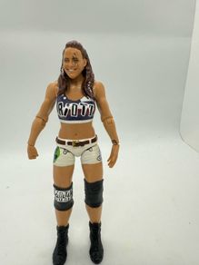 wwe Sarah Logan action figure