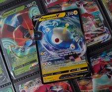 Magnezone V ! Ultra Rare ! from Lost Origin Set ! 2022 ! Pokemon Card !