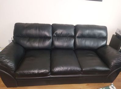 Immaculate Black Leather Look Sofa Set