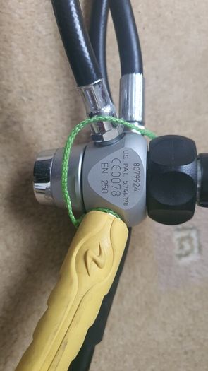 Scuba diving regulators set