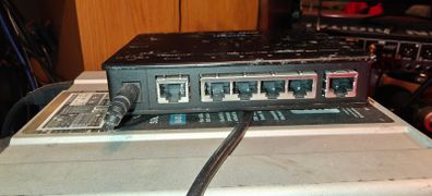 MOTU AVB Switch 5 Port Network Hub for MOTU Interfaces Low Latency AVB