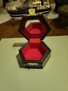 Trinket box