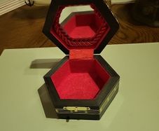 Trinket box