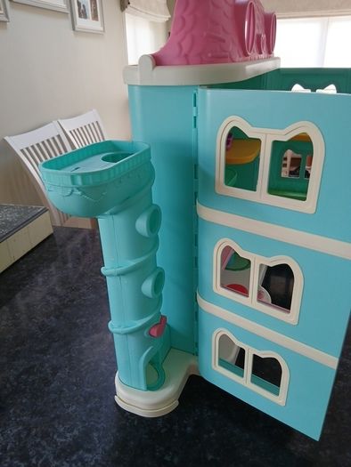 Gabbys Dollhouse