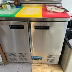 Polar prep counter 256Lt fridge