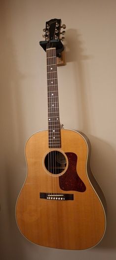 Gibson J-29 acoustic 2015
