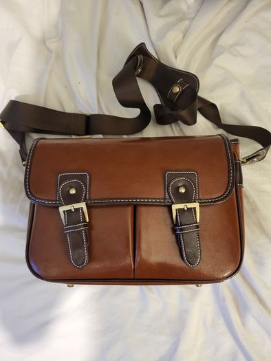 Cross body camera bag in retro style, like new