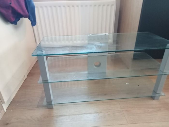 Glass table (free)
