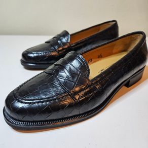 Amberone Spanish real leather black croc style Fresa low heel size UK 3.5 EU 36.5 brand new & boxed SALE need to go