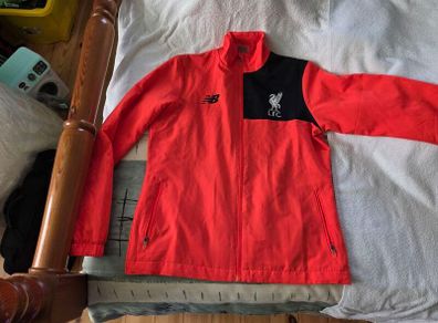 Liverpool Football Club Jacket 2017 to 2018 Childrens Large New Balance
