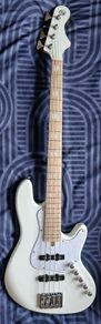 Cort NJS 4 Bass & Ibanez P20 Promethean amp