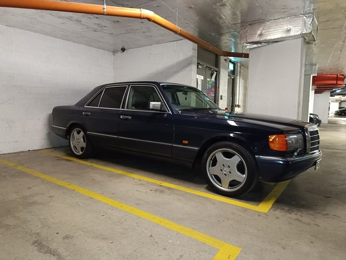 92 Mercedes 300SE W126