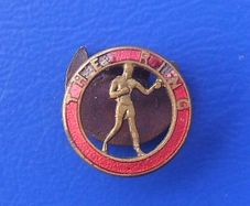 THE RING (boxing magazine promotional) - enamel badge (1950's or earlier). Rare!