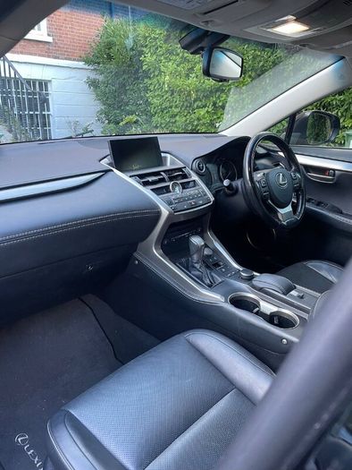 Lexus NX 300h
