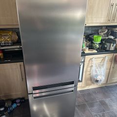 Whirlpool  Fridge Freezer - Steel