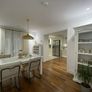 Elegant Dining Table. Solid Mahogany. Perfect conditions. Image 2