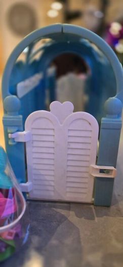 Pretty Parlour 1982 Complete (no box) with Peachy and Twinkles the Cat MLP G1 My Little Pony Accessories Playset