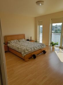 Wooden Kingsize Bed
