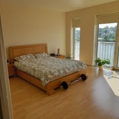Wooden Kingsize Bed