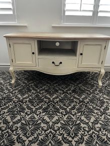 tv cabinet