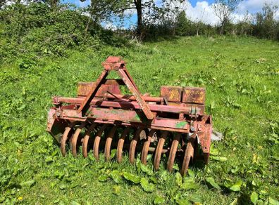 Front furrow press
