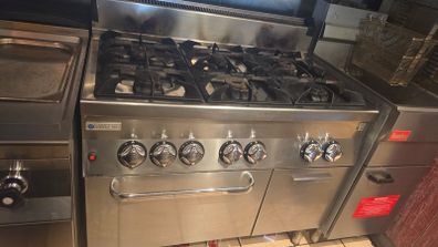 Commercial cooker