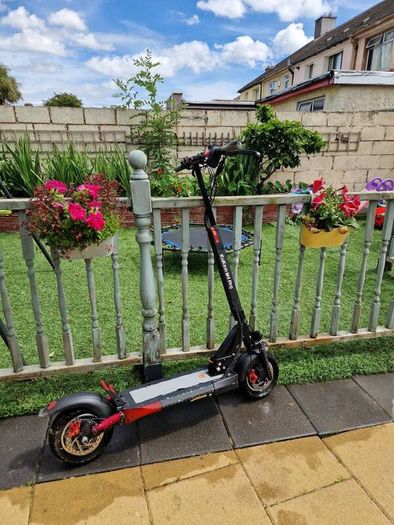 electric scooter