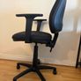 Black adjustable office chair Image 2