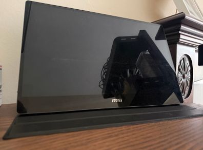 MSI MAG162V Portable Screen