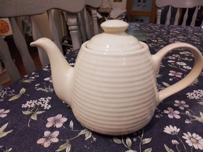 Rayware Teapot