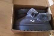 Brand New UGGS