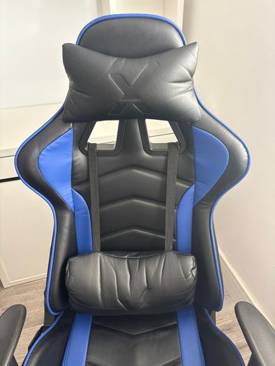 Micke ikea desk white & gaming chair