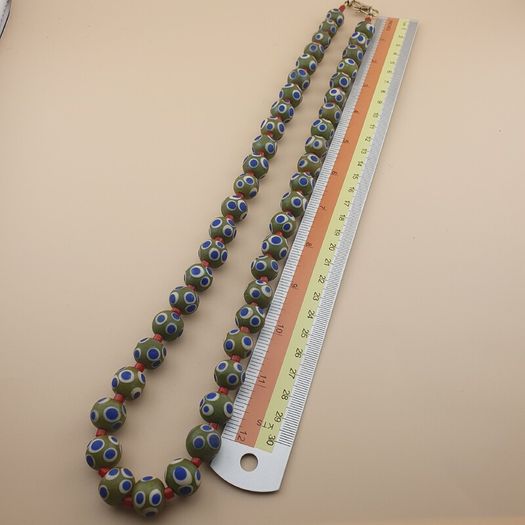 Vintage Venetian Style Thousand Eyes Leaf Green Glass,Blue Eyes Necklace 24 inches
